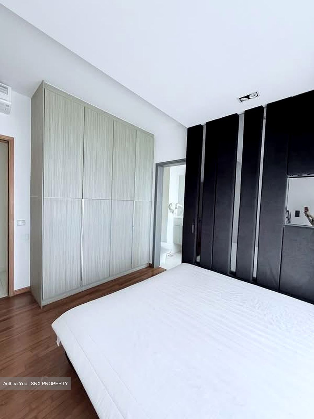 The Metropolitan Condominium (D3), Condominium #602821431